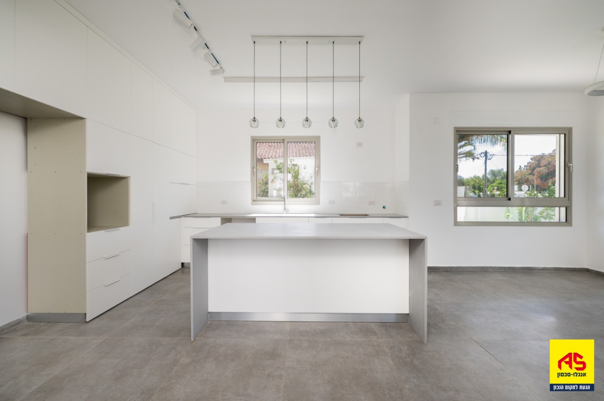 Cottage 5 Pièces à Shikma Street,  Pardes Hanna-Karkur